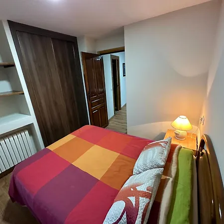 La Casa Del Maestro Nyaraló Rabanal